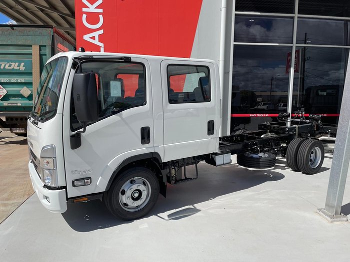 2025 Isuzu Npr 65/45-190 Crew Cab 4X2