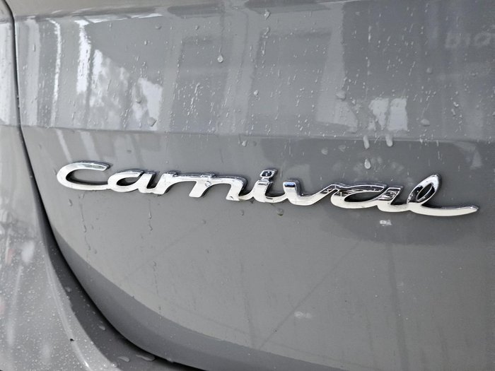 2021 Kia Carnival S