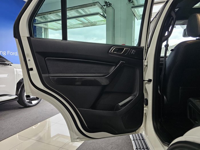 2021 Ford Everest Titanium