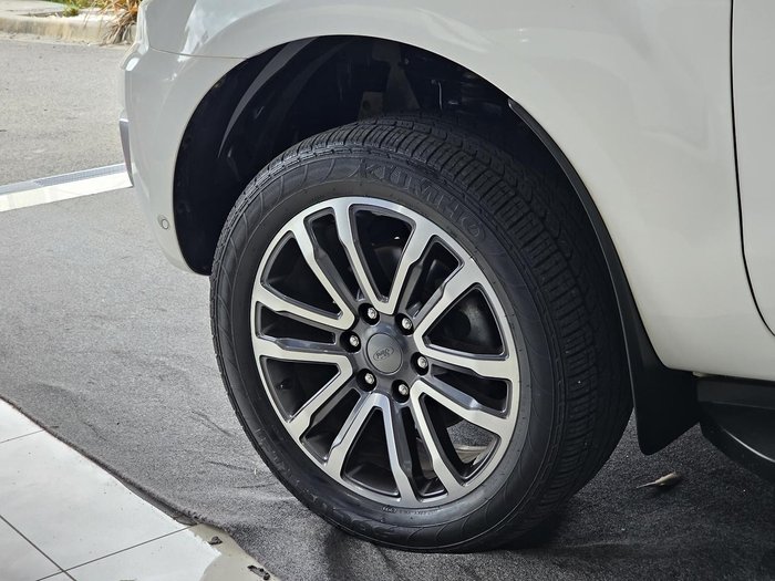 2021 Ford Everest Titanium