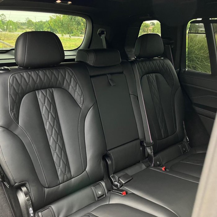 2025 BMW X7 xDrive40i M Sport