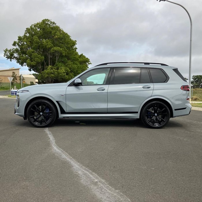 2025 BMW X7 xDrive40i M Sport