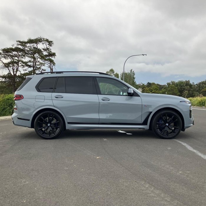 2025 BMW X7 xDrive40i M Sport