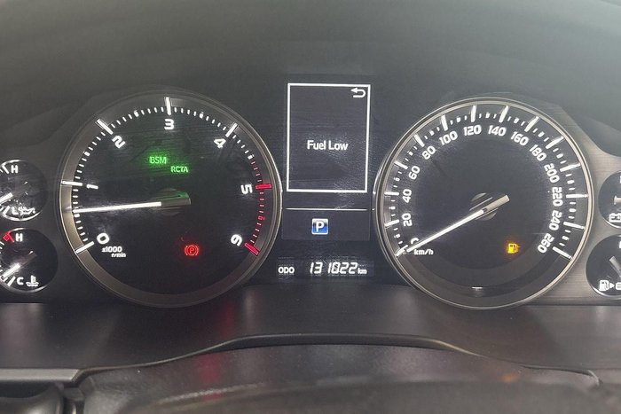 2020 Toyota Landcruiser VX