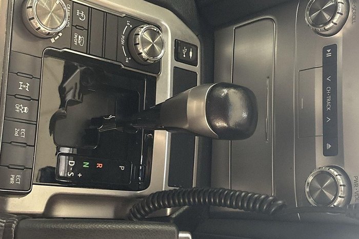 2020 Toyota Landcruiser VX