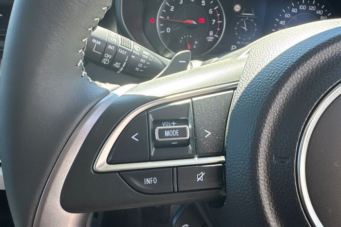 2025 Suzuki Swift Hybrid GLX