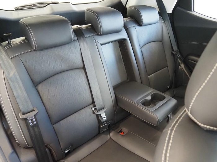 2025 Mahindra XUV3XO AX7L