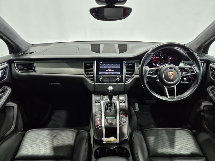 2017 Porsche Macan Turbo