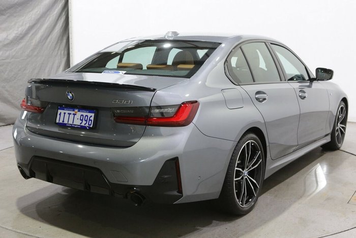 2023 BMW 3 Series 330i M Sport
