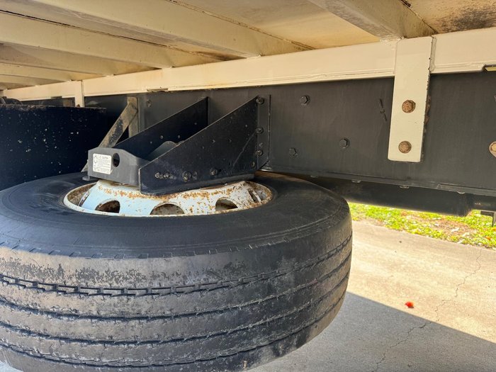 2011 Isuzu F Series FVZ 1400 WHITE