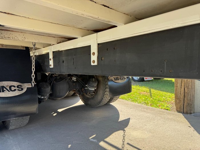 2011 Isuzu F Series FVZ 1400 WHITE