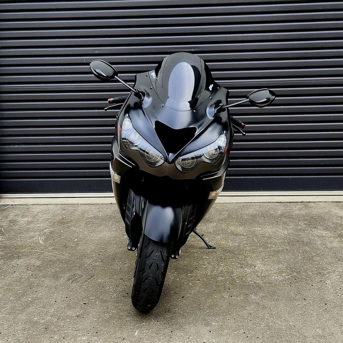 2022 Kawasaki Ninja ZX-14R ABS (ZX1400J) Ninja Grey