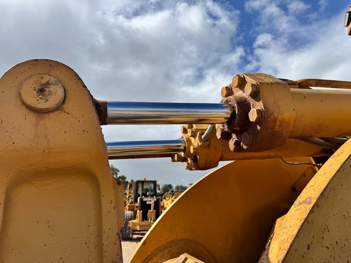1989 Caterpillar 980C Wheel Loader