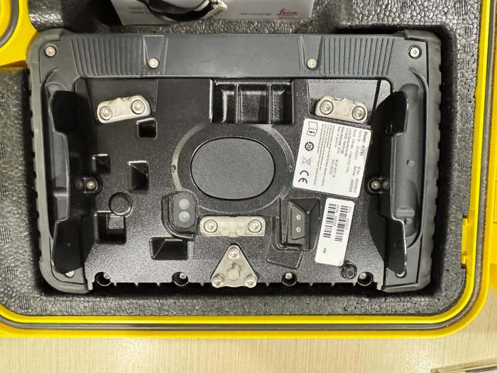 Leica MCP80 Grader GPS MC1 Kit