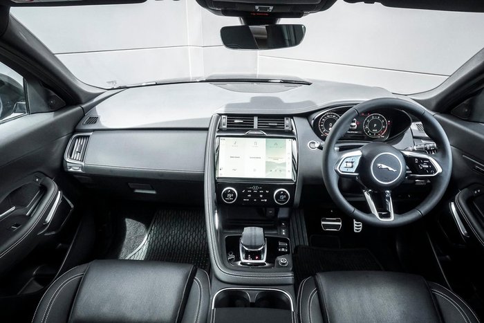 2023 Jaguar E-PACE P250 R-Dynamic SE