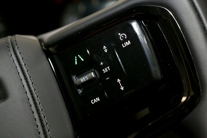 2025 Land Rover Range Rover Evoque P300e Autobiography