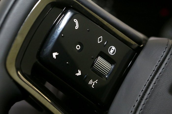 2025 Land Rover Range Rover Evoque P300e Autobiography