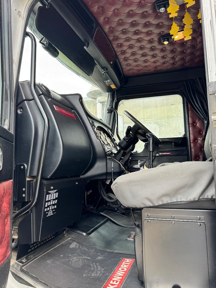 2018 Kenworth T909 Prime Mover 