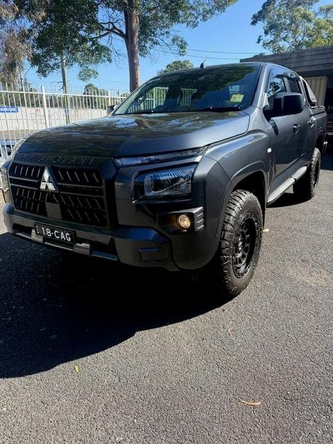 2025 Mitsubishi Triton GLX-R