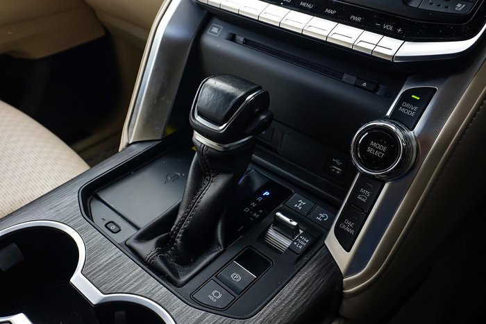 2022 Toyota Landcruiser Sahara ZX