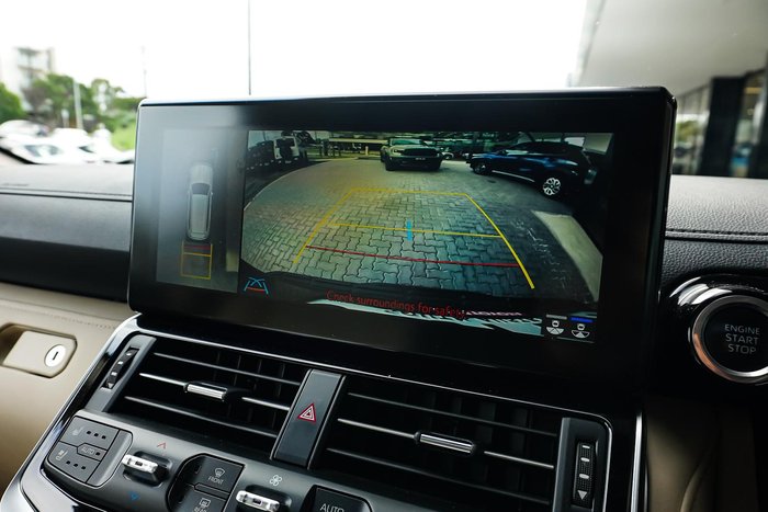 2022 Toyota Landcruiser Sahara ZX