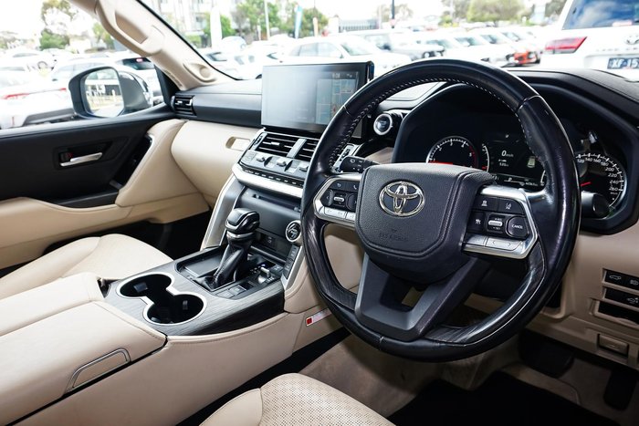 2022 Toyota Landcruiser Sahara ZX