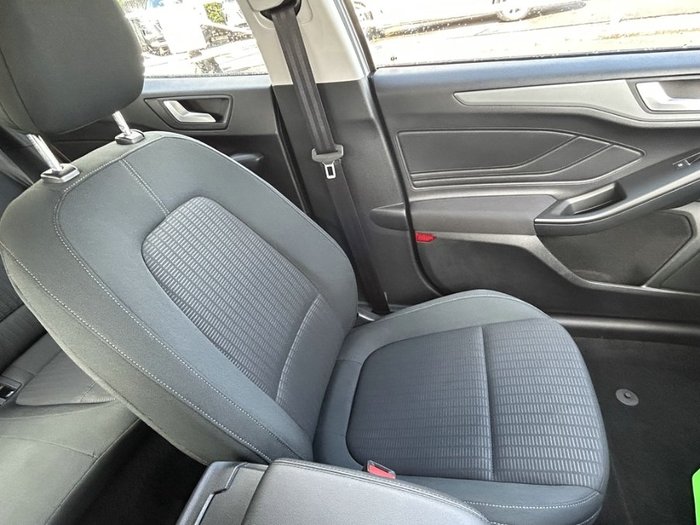 2019 FORD FOCUS TREND