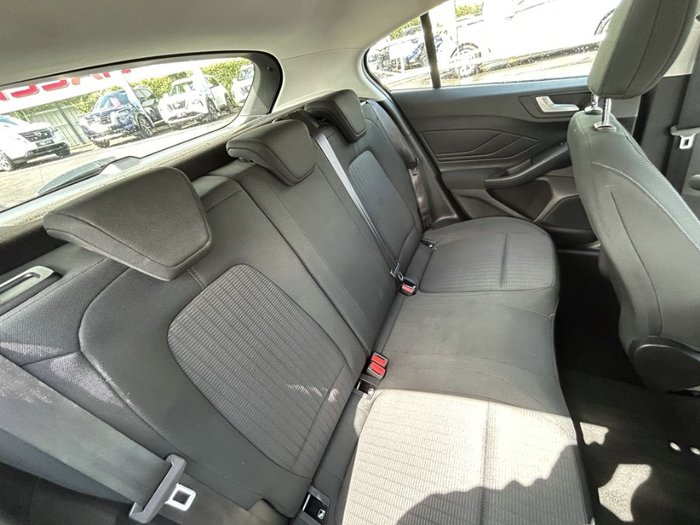 2019 FORD FOCUS TREND