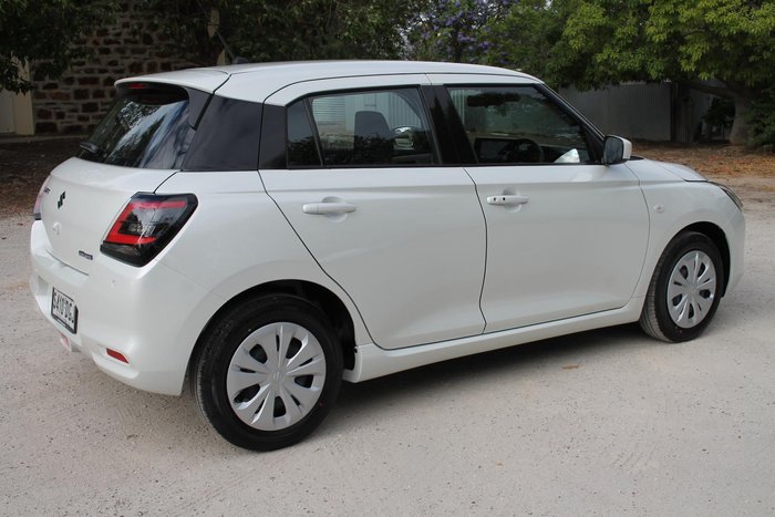 2025 Suzuki Swift Hybrid