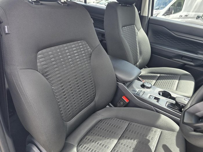 2025 Ford Everest Ambiente