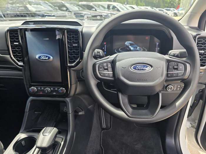 2025 Ford Everest Ambiente