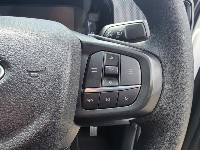 2025 Ford Everest Ambiente