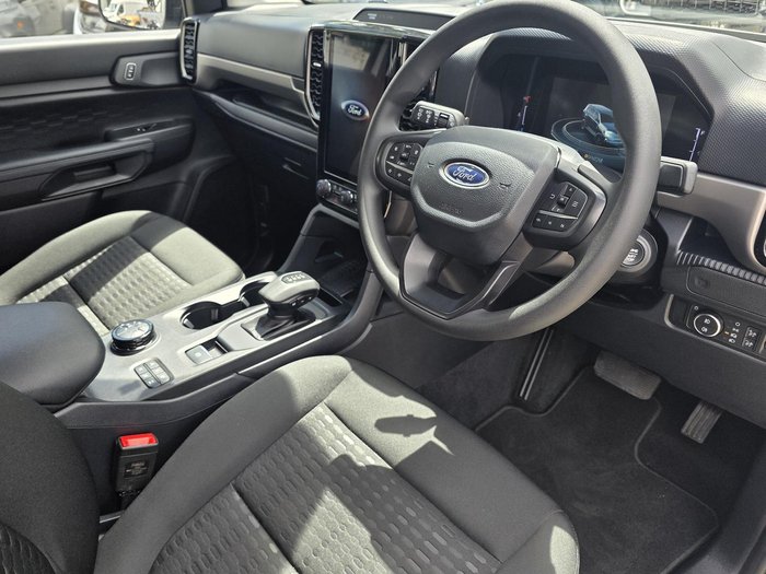 2025 Ford Everest Ambiente