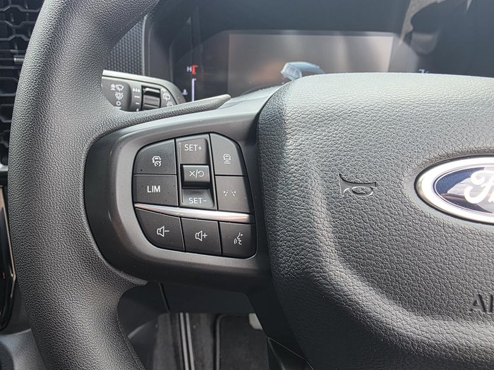 2025 Ford Everest Ambiente