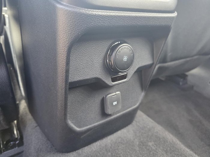 2025 Ford Everest Ambiente