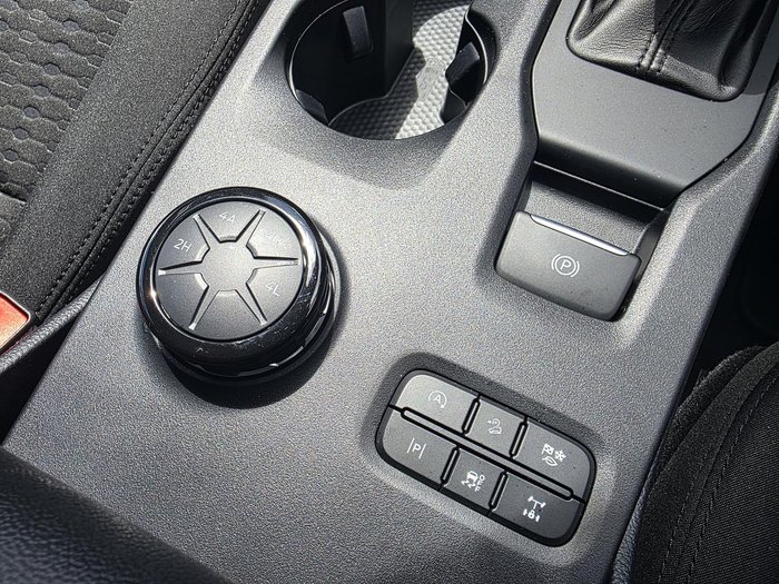 2025 Ford Everest Ambiente