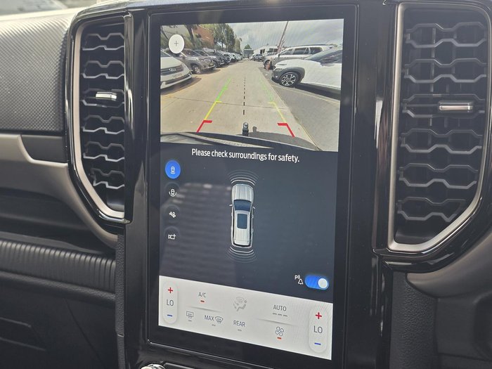 2025 Ford Everest Ambiente