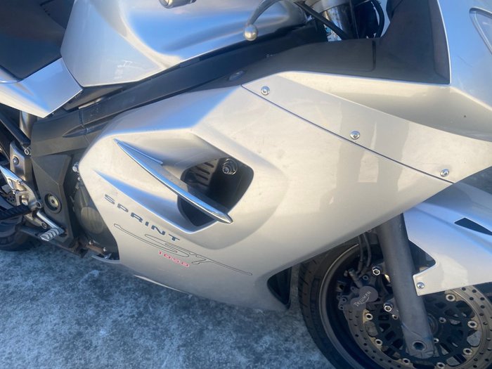 2006 Triumph SPRINT ST (ABS)