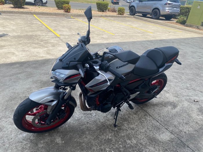 2022 Kawasaki Z650 RS Silver