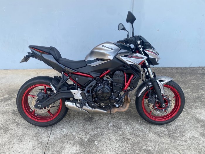 2022 Kawasaki Z650 RS Silver