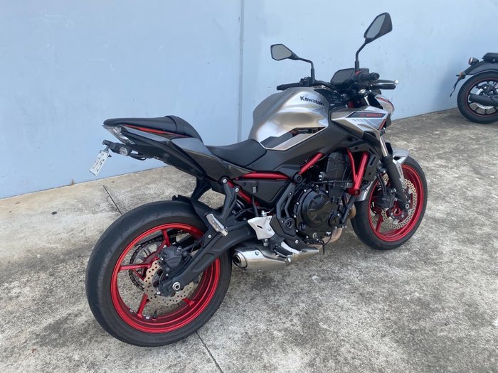 2022 Kawasaki Z650 RS Silver