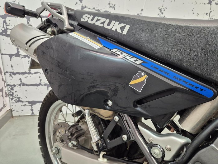 2017 Suzuki DR650SE DR Black