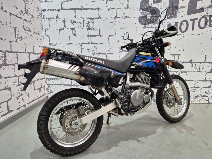 2017 Suzuki DR650SE DR Black