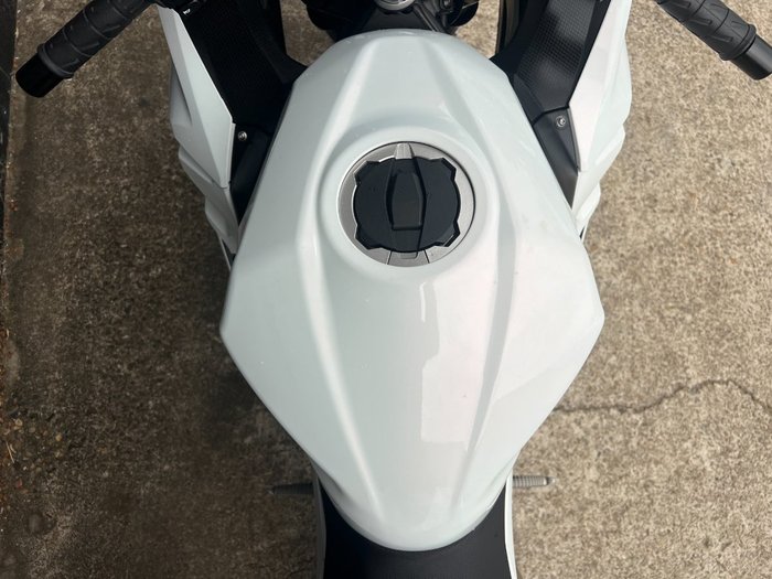2023 Kawasaki NINJA 400 LAMS WHITE