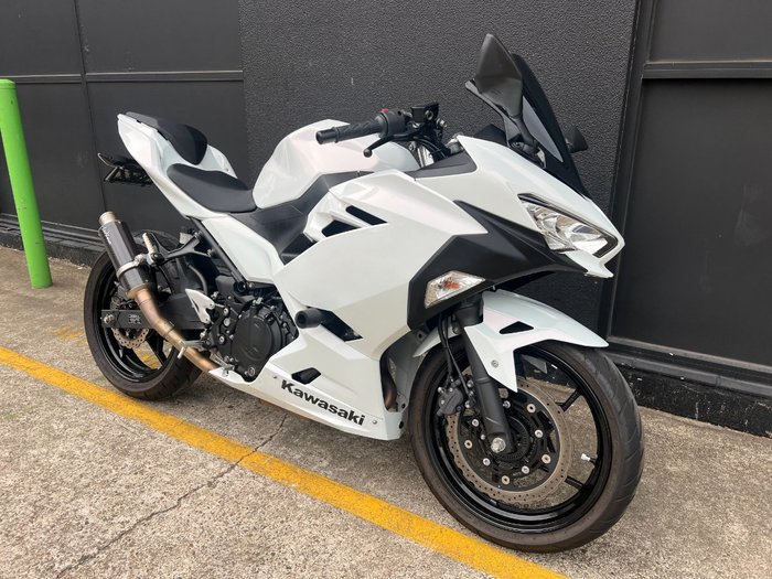 2023 Kawasaki NINJA 400 LAMS WHITE