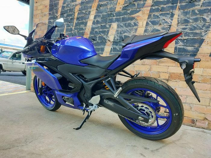 2025 YAMAHA YZF-R3 ROAD BLUE