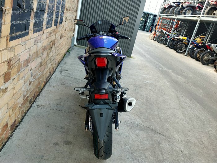 2025 YAMAHA YZF-R3 ROAD BLUE