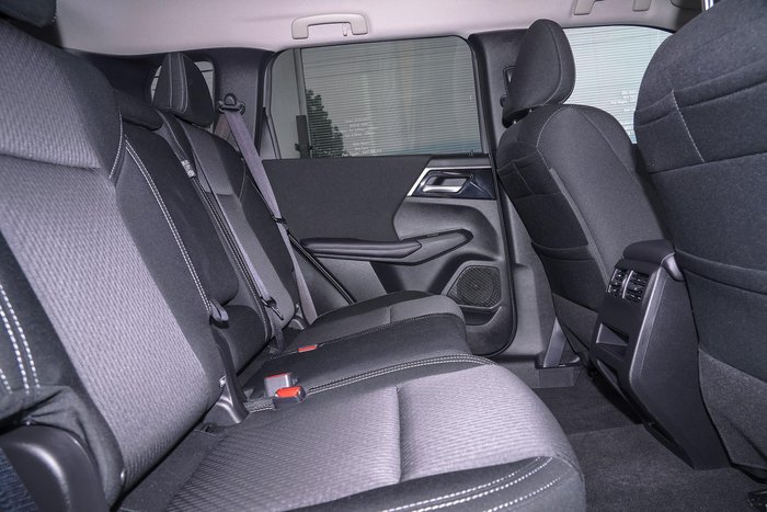 2024 Mitsubishi Outlander LS