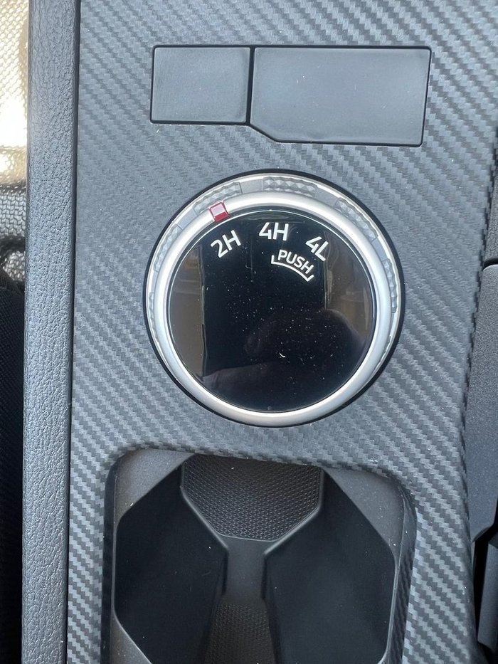 2025 Mitsubishi Triton GLX+