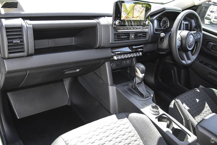 2025 Mitsubishi Triton GLX MV MY25 4X4 Dual Range White